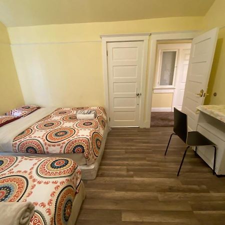 Private Large La Bedroom W Private Half-Bathroom - Ac - Wifi - Private Fridge Near Usc - Exposition Park - Usc Memorial Coliseum - Banc Of California Stadium - Downtown Los Angeles Dtla - University Of Southern California Usc! Extérieur photo