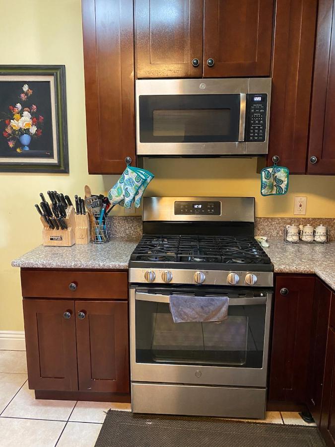 Private Large La Bedroom W Private Half-Bathroom - Ac - Wifi - Private Fridge Near Usc - Exposition Park - Usc Memorial Coliseum - Banc Of California Stadium - Downtown Los Angeles Dtla - University Of Southern California Usc! Extérieur photo