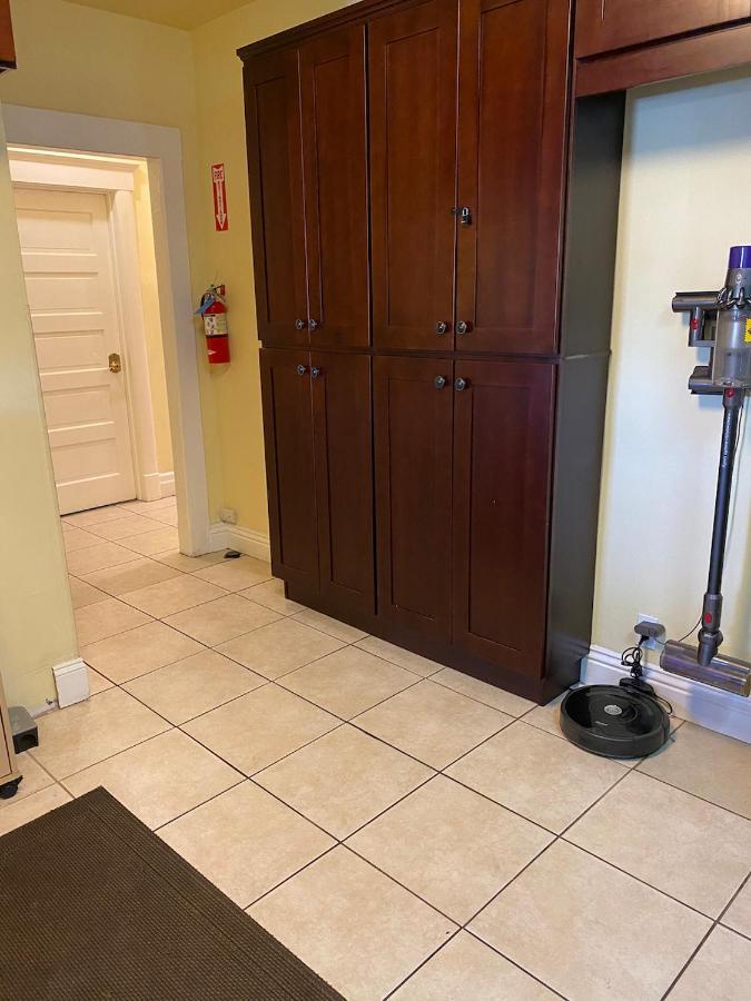 Private Large La Bedroom W Private Half-Bathroom - Ac - Wifi - Private Fridge Near Usc - Exposition Park - Usc Memorial Coliseum - Banc Of California Stadium - Downtown Los Angeles Dtla - University Of Southern California Usc! Extérieur photo