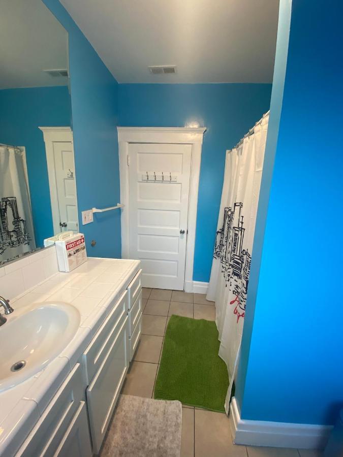 Private Large La Bedroom W Private Half-Bathroom - Ac - Wifi - Private Fridge Near Usc - Exposition Park - Usc Memorial Coliseum - Banc Of California Stadium - Downtown Los Angeles Dtla - University Of Southern California Usc! Extérieur photo