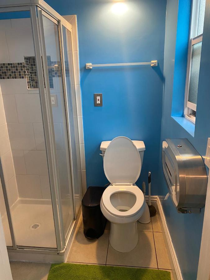 Private Large La Bedroom W Private Half-Bathroom - Ac - Wifi - Private Fridge Near Usc - Exposition Park - Usc Memorial Coliseum - Banc Of California Stadium - Downtown Los Angeles Dtla - University Of Southern California Usc! Extérieur photo