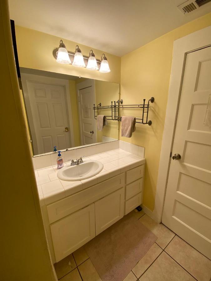 Private Large La Bedroom W Private Half-Bathroom - Ac - Wifi - Private Fridge Near Usc - Exposition Park - Usc Memorial Coliseum - Banc Of California Stadium - Downtown Los Angeles Dtla - University Of Southern California Usc! Extérieur photo