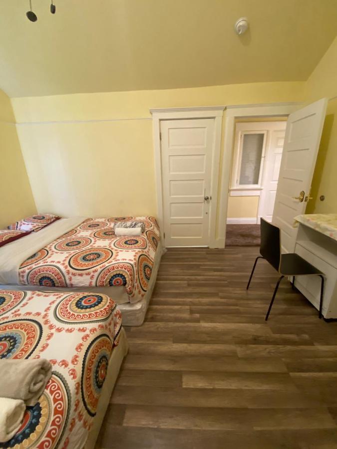 Private Large La Bedroom W Private Half-Bathroom - Ac - Wifi - Private Fridge Near Usc - Exposition Park - Usc Memorial Coliseum - Banc Of California Stadium - Downtown Los Angeles Dtla - University Of Southern California Usc! Extérieur photo